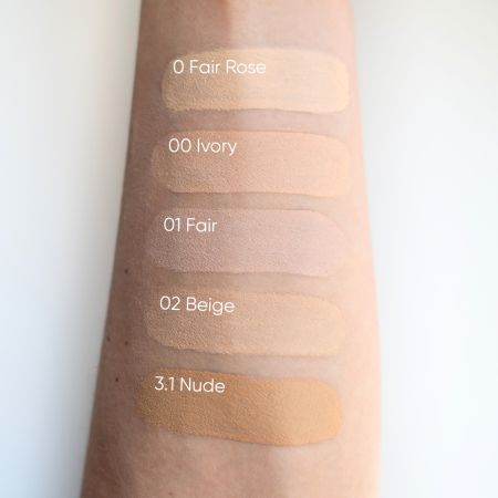 Deborah Milano tekutý korektor Instant Lift, 4,2g