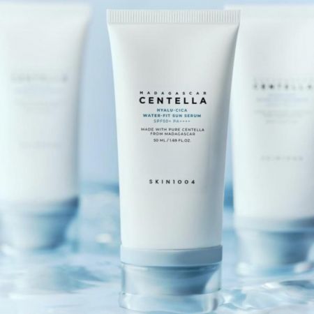 Skin1004 ochranný hydratační krém na obličej s SPF 50+ Madagascar Centella Hyalu-Cica Water-Fit Sun Serum, 50ml
