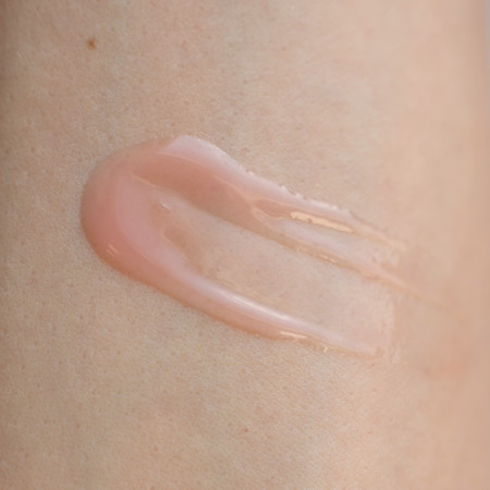 Sunkissed vyživující balzám na rty s kyselinou hyaluronovou a bambuckým máslem Lip Butter, 13ml