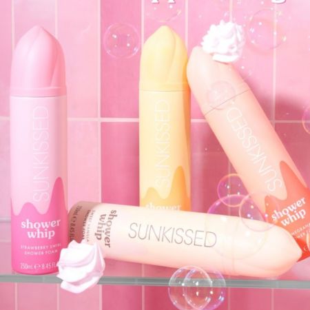 Sunkissed šlehačková sprchová pěna Shower Whip Mango, 250ml