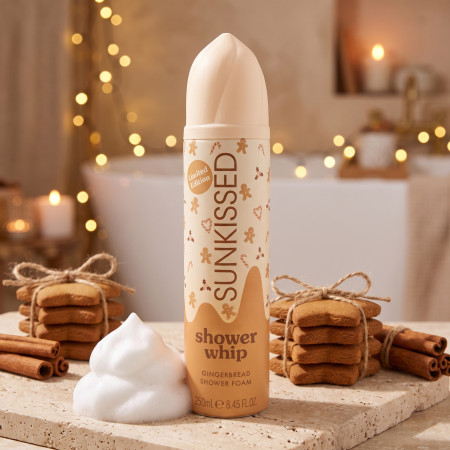 Sunkissed šlehačková sprchová pěna Shower Whip Gingerbread, 250ml