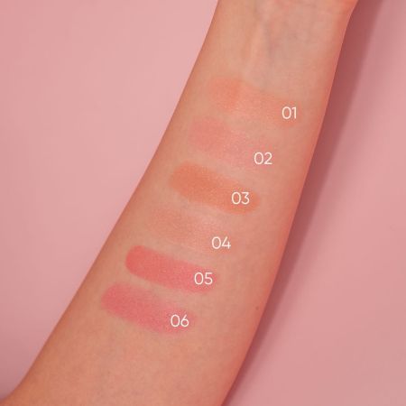 Deborah Milano zapečená tvářenka a rozjasňovač v jednom Baked with Love Blush Lighter, 16,5 g