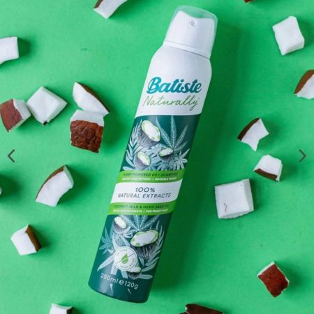 Batiste Naturally suchý šampon Coconut & Hemp, 200 ml