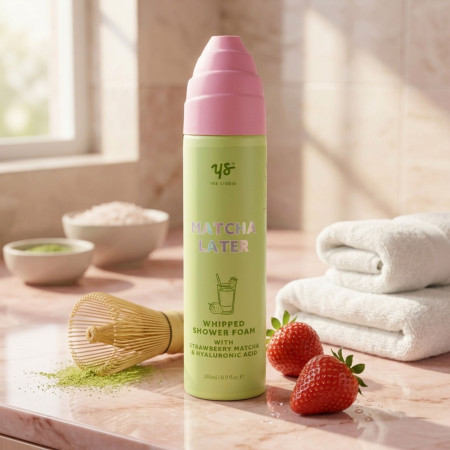 Yes Studio šlehačková sprchová pěna, Strawberry Matcha, 265ml